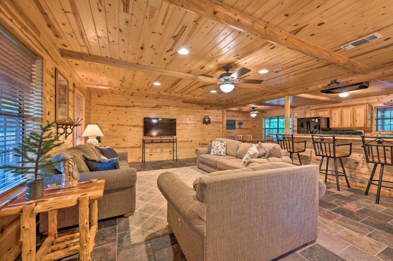 Broken Bow Retreat On 2 Acres With Hot Tub And Deck! Villa Exterior photo