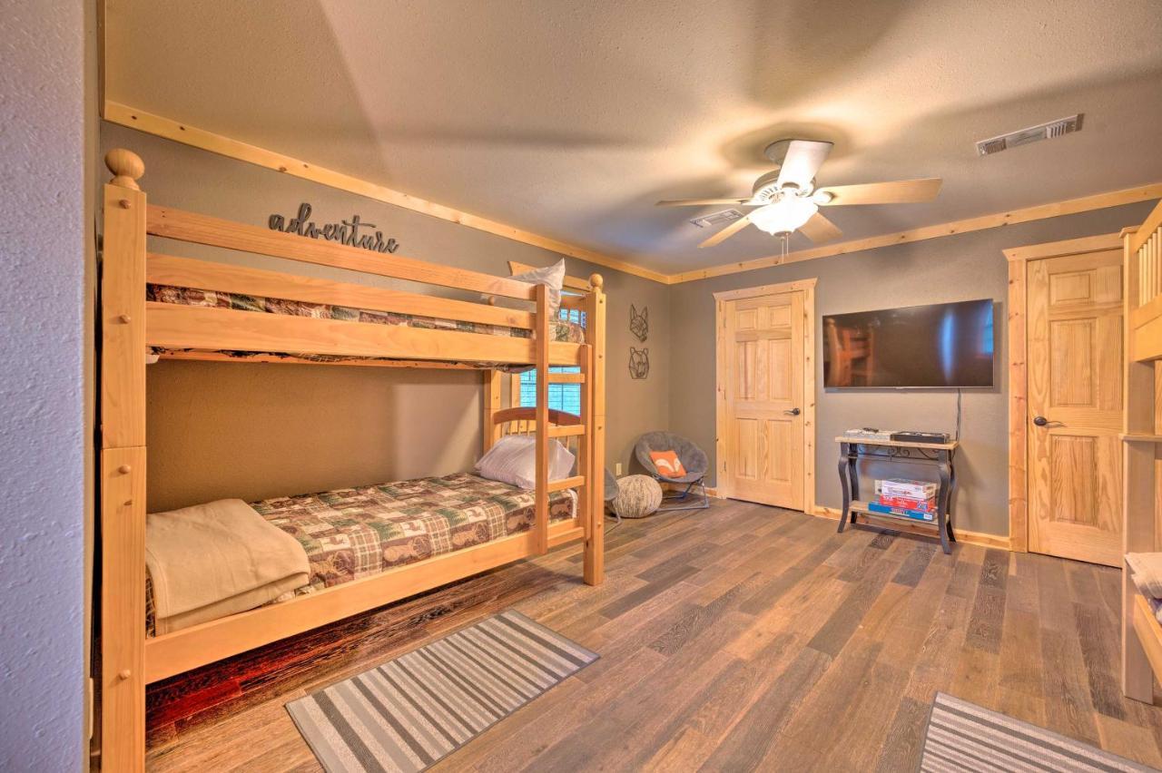 Broken Bow Retreat On 2 Acres With Hot Tub And Deck! Villa Exterior photo